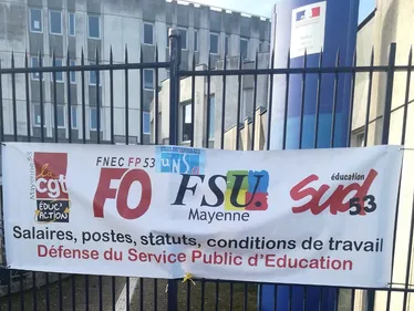 Education. 1000 personnes à Laval, 2000 à Angers pour dénoncer la...